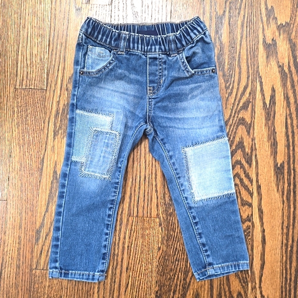 🌟5/25$ OR 7/30$ GENUINE KIDS 2t Jeans - Picture 1 of 3
